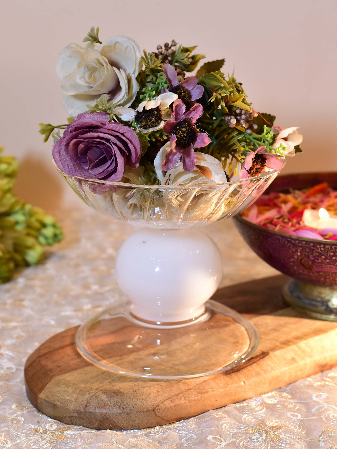 Madal White Center Piece