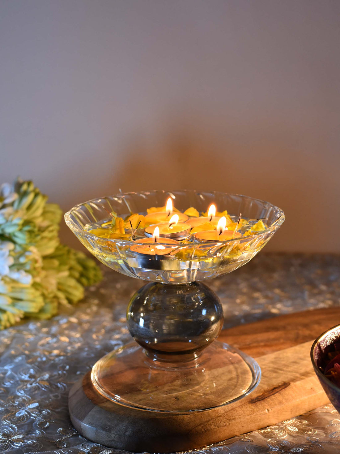 Madal Black Center Piece