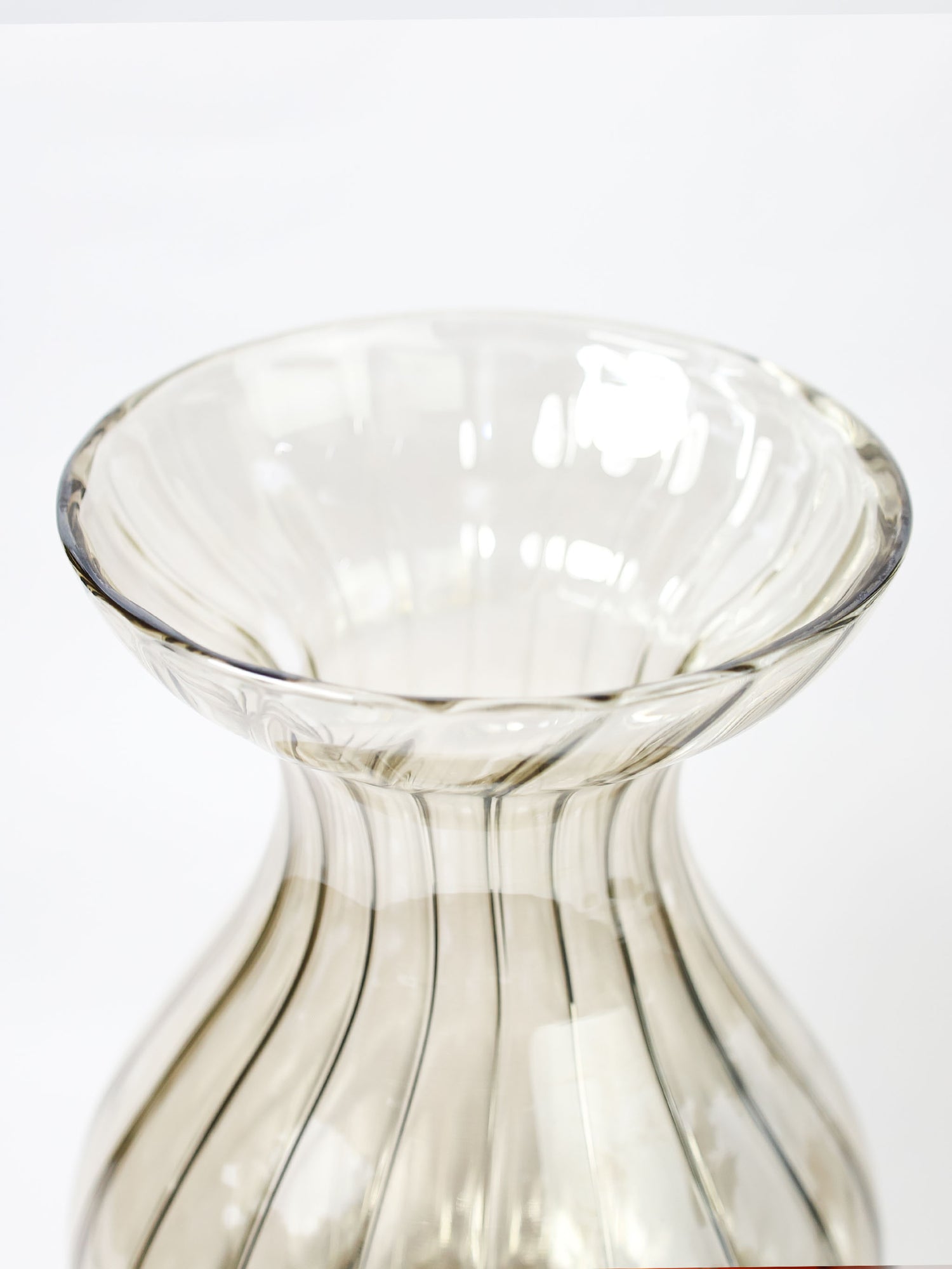 Bhumi Vase Black