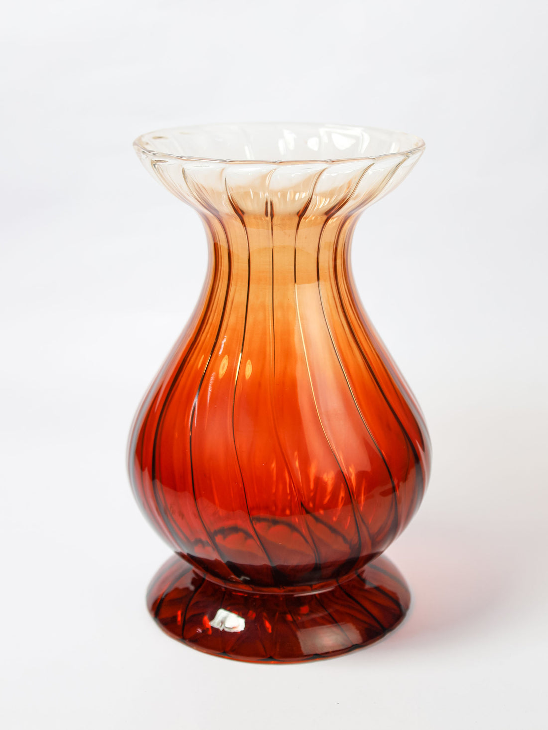 Bhumi Vase Red Ombre