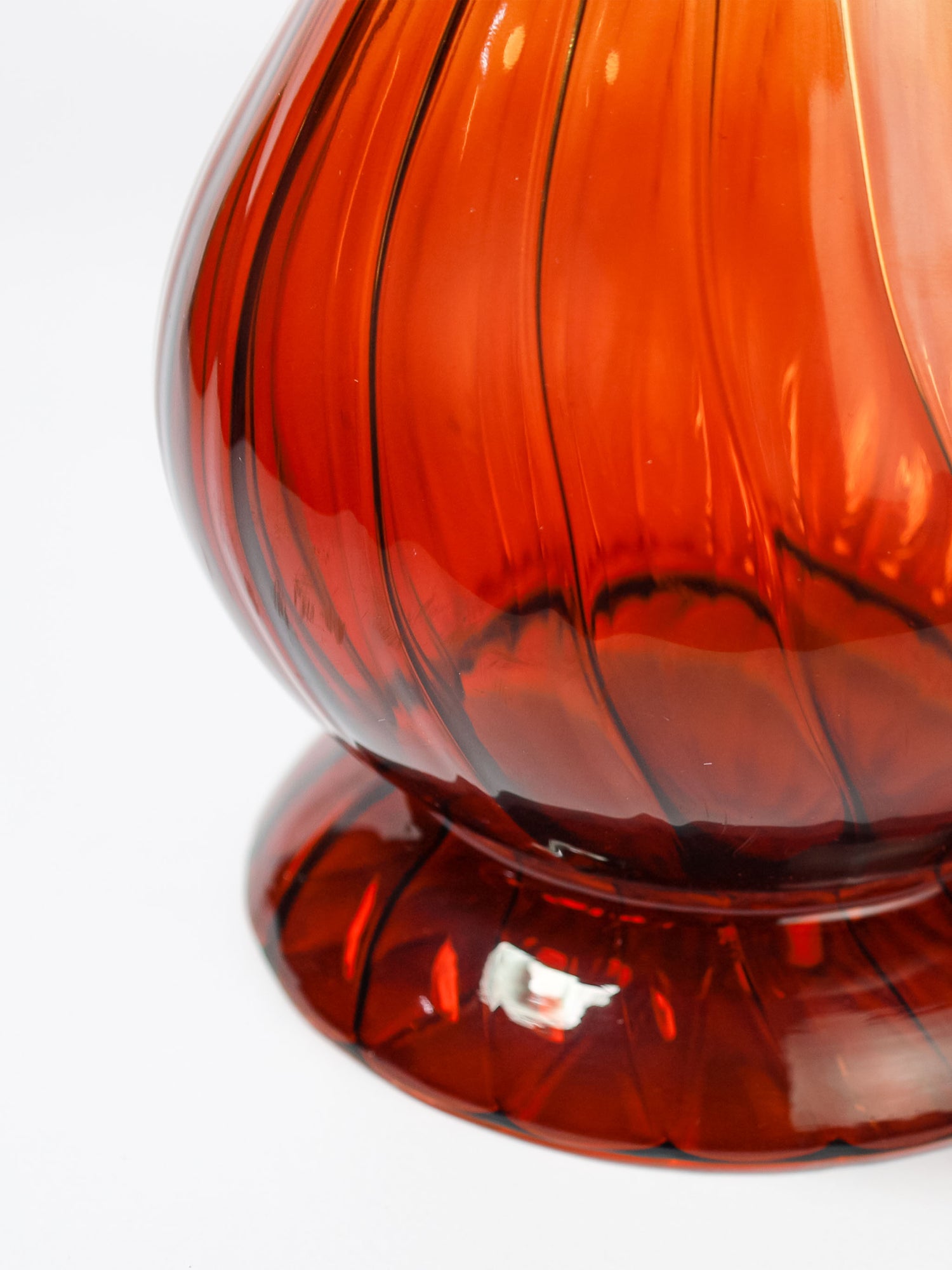 Bhumi Vase Red Ombre