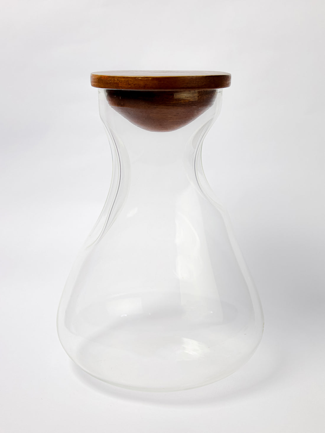 Dimpled Pitcher Plain